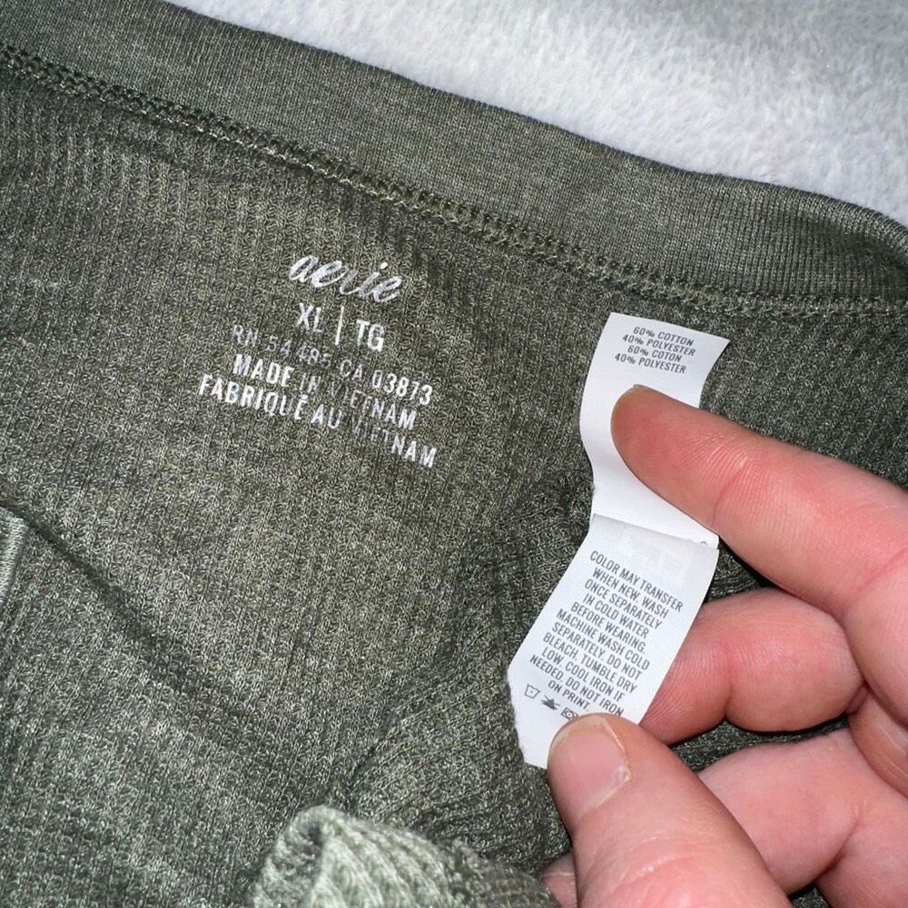 Aerie Women’s XL Henley Shirt Long Sleeve Thermal Waffle Olive Green EUC - Picture 6 of 9